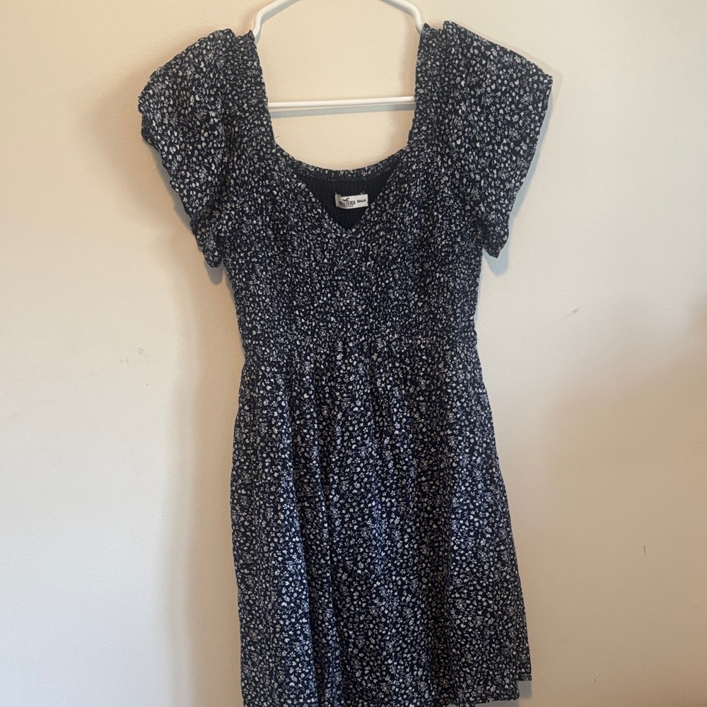 Hoister Floral Puff Sleeve Dress